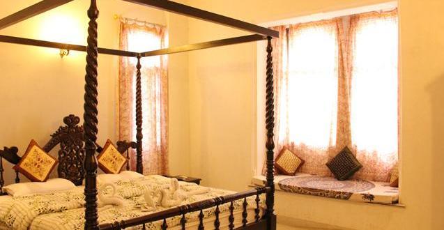 Hotel Boheda Palace